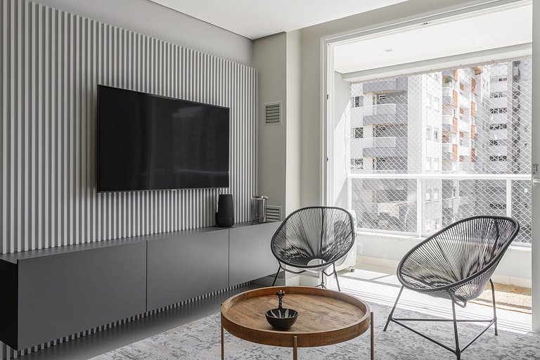 Apto 2 Quartos com Sacada Ed.Jardim Milano