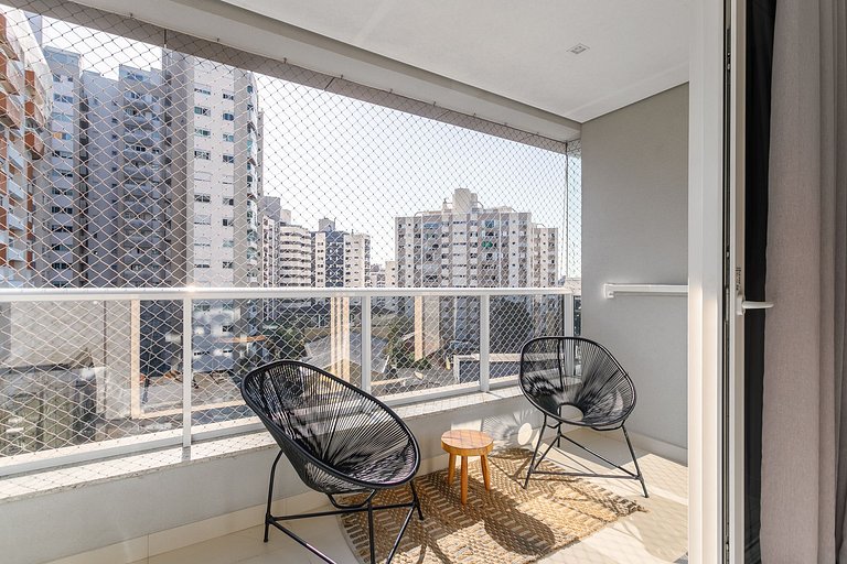 Apto 2 Quartos com Sacada Ed.Jardim Milano