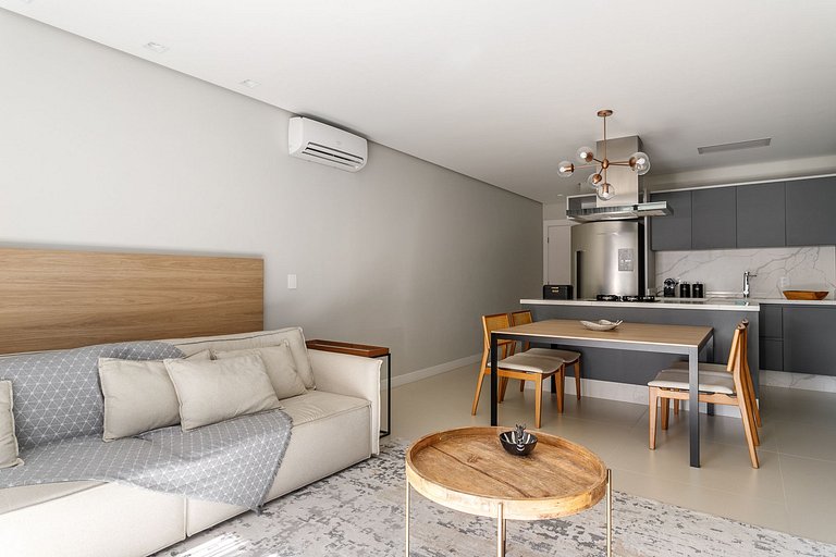 Apto 2 Quartos com Sacada Ed.Jardim Milano