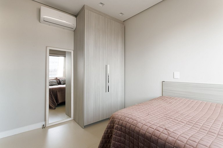 Apto 2 Quartos com Sacada Ed.Jardim Milano