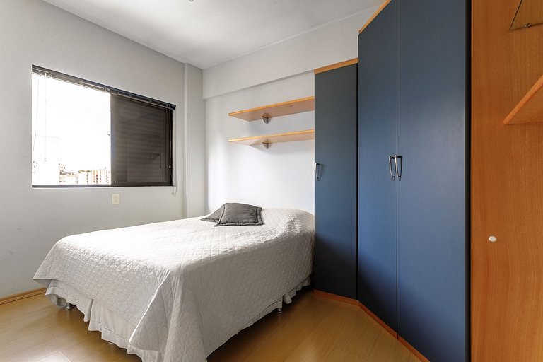 Apto Grande na Região Central de Florianópolis.