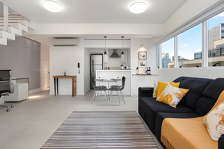 Loft c/ Banheira_Cama King_Região Central Floripa